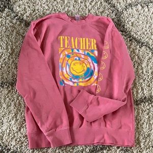 Cute cozy teacher sweatshirt! Only worn twice. Fits long and purchased online.